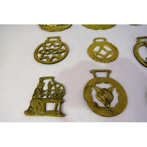 144 - Quantity of horse brasses