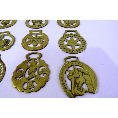 144 - Quantity of horse brasses