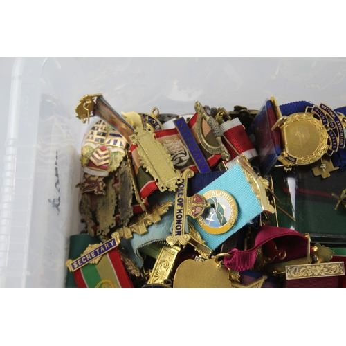 485 - Jewels/Medals Inc Masonic, Rotary Club, ROAB, Vintage, Enamel, Etc Joblot