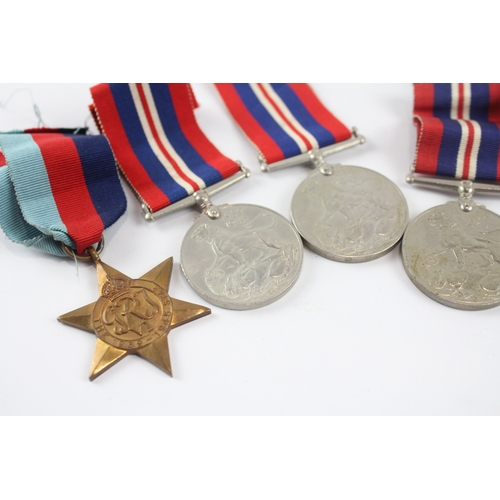 500 - WW2 Medals Inc War, Defence, Italy, 1939-45 Stars x 10