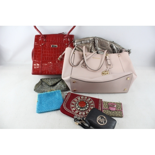 524 - Handbags Designer Assorted Branded Inc Leather, Beaded, Shoppers Joblot