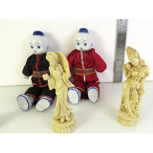 281 - Oriental collectables to includes two Chinese blue and white porcelain dolls.