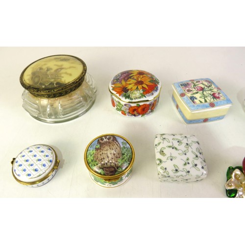 291 - Collection of assorted pill/trinket boxes and two Japanese cut glass powder jars.