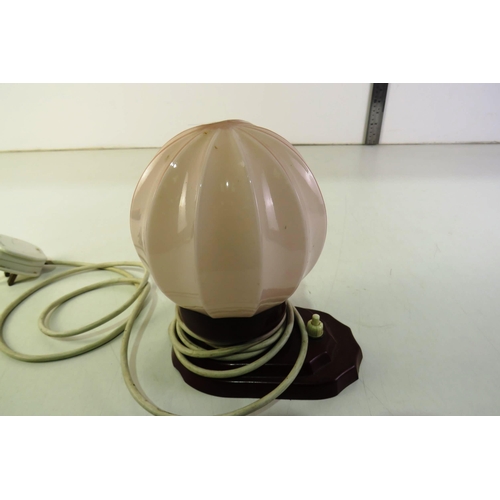 336 - Old bakelite pink lamp