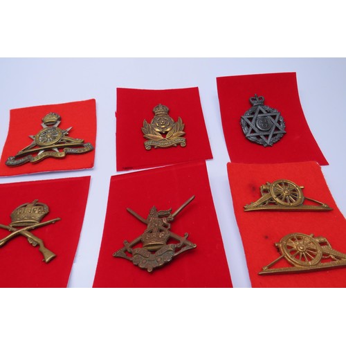 3 - 19 Military cap/Regiment badges