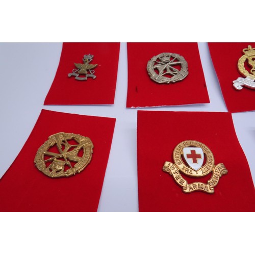 4 - 18 Military cap/Regiment badges