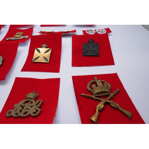 4 - 18 Military cap/Regiment badges