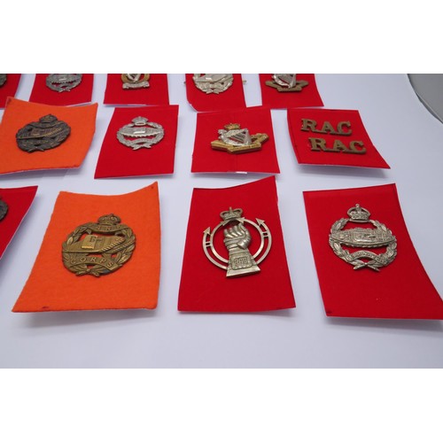 8 - 22 Military cap/Regiment badges