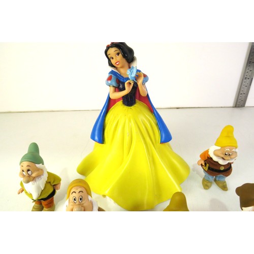 210 - Disney Collectable Snow white and Seven Dwarves Figures