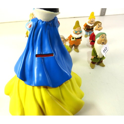 210 - Disney Collectable Snow white and Seven Dwarves Figures