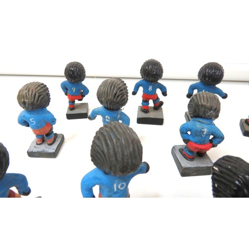 408 - Eighteen vintage Robertson's Golly plastic football figures