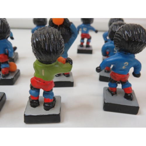 409 - Vintage Robertson's Golly plastic football figures, complete set of eleven.