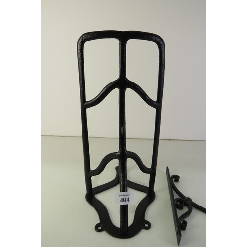 404 - Saddle stand with tack hook and bit