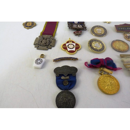 531 - Joblot of masonic badges and medals