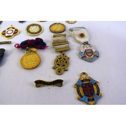 531 - Joblot of masonic badges and medals