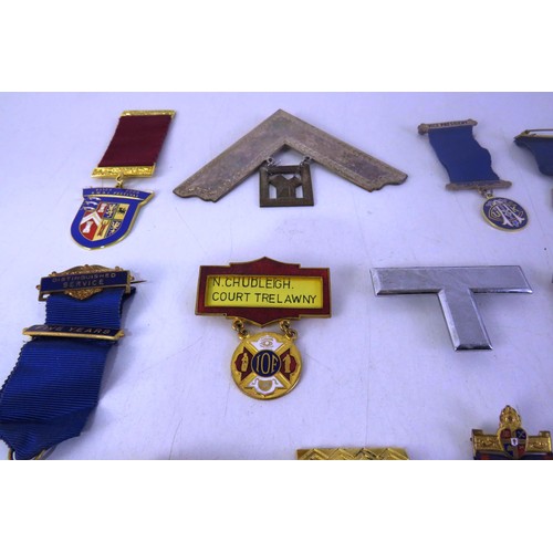 532 - Joblot of masonic badges and medals