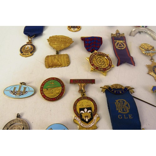 532 - Joblot of masonic badges and medals