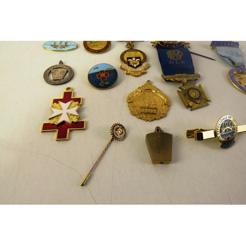 532 - Joblot of masonic badges and medals