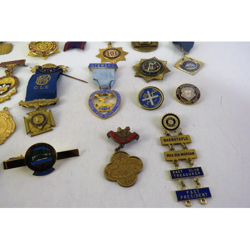 532 - Joblot of masonic badges and medals