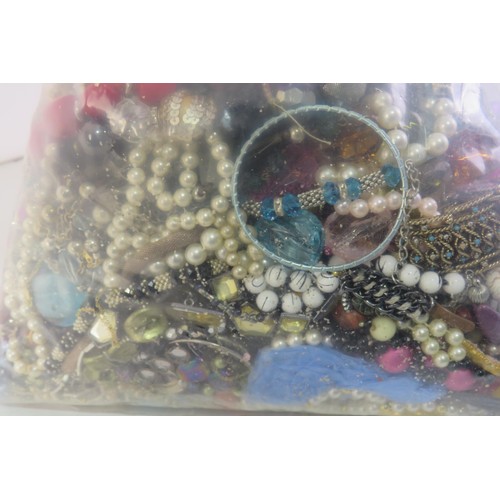 300 - 10kg bag of unsorted costume jewellery.