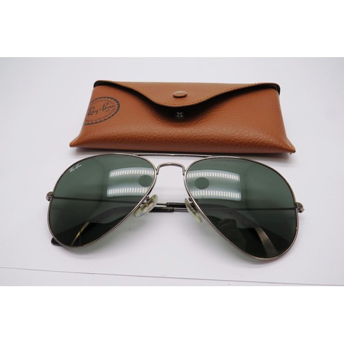 561 - Ray Ban sunglasses in the case