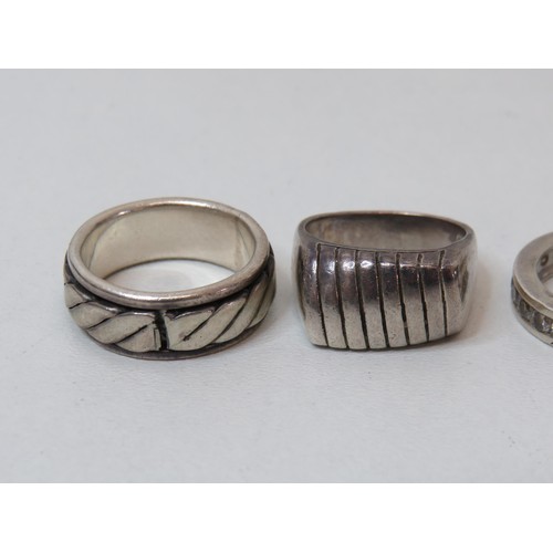 251 - Five silver rings