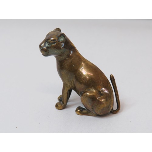 256 - Bronze sitting dog