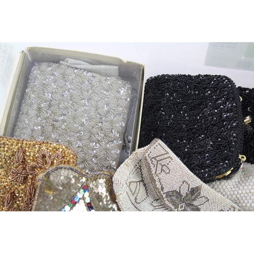 102 - Collection Of Handbags & Purses Inc Vintage, Beaded, Etc Joblot