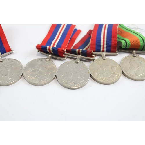 29 - WW2 Medals Inc War Defence France & Germany Star Etc x 8