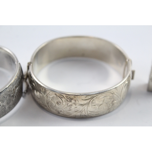 81 - Collection of Sterling Silver Jewellery inc. Etched, Bangles, Pendant x 3 100g