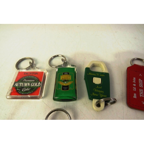 113 - Twenty novelty drink related key rings