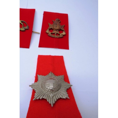 27 - 18 Military cap/Regiment badges