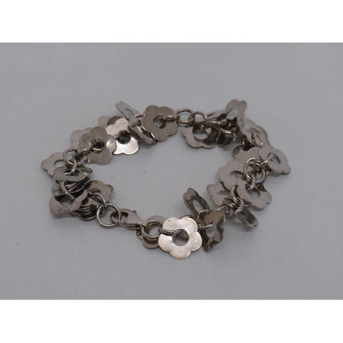 12 - Silver daisy bracelet -17.46g