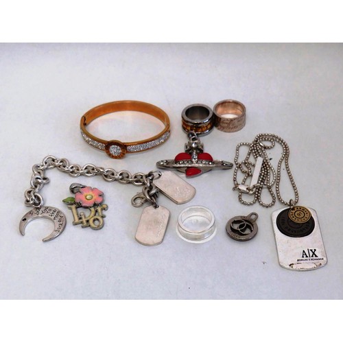 398 - Mixed good quality costume jewellery