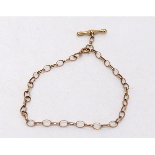 50 - 9ct Gold belcher link T-Bar bracelet, length 18cms, weight 1.9g.