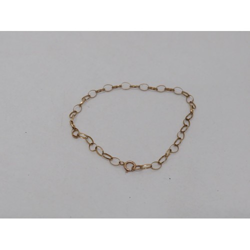 54 - 9ct Gold fine belcher link bracelet, length 7