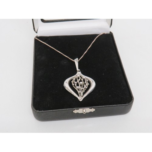 192 - Boxed silver necklace