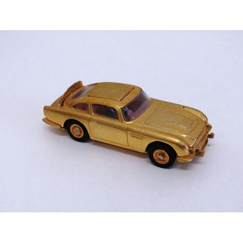 197 - Corgi James Bond's Aston Martin DB5 - Gold Plated