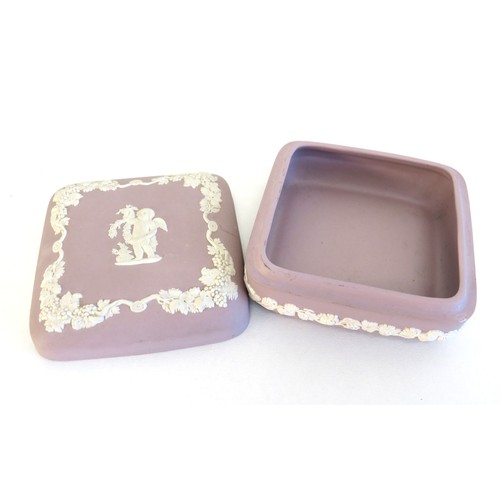 274 - Wedgewood Jasperware lilac colour trinket pot.