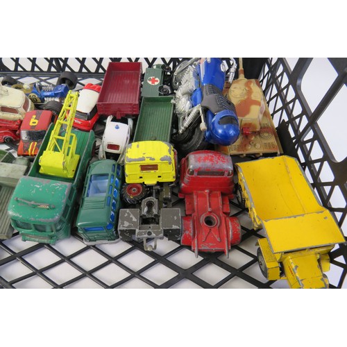 285 - Job lot of playworn diecast.