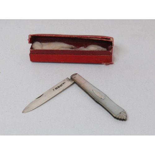 250 - Silver and mother of pearl boxed penknife