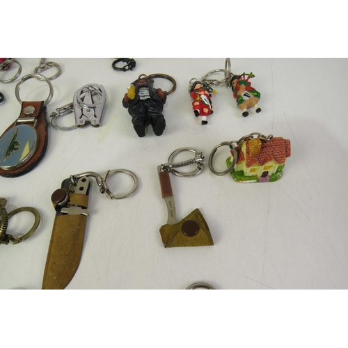 110 - Thirty novelty keyrings