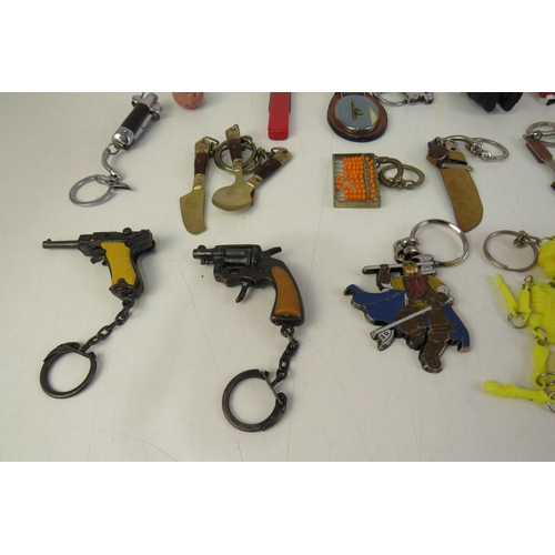 110 - Thirty novelty keyrings