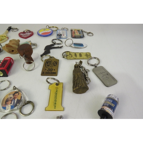 112 - Thirty novelty keyrings