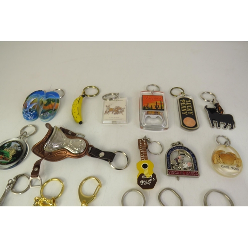 114 - Thirty novelty keyrings