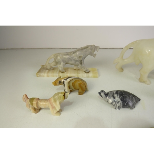 140 - Collection of onyx animals