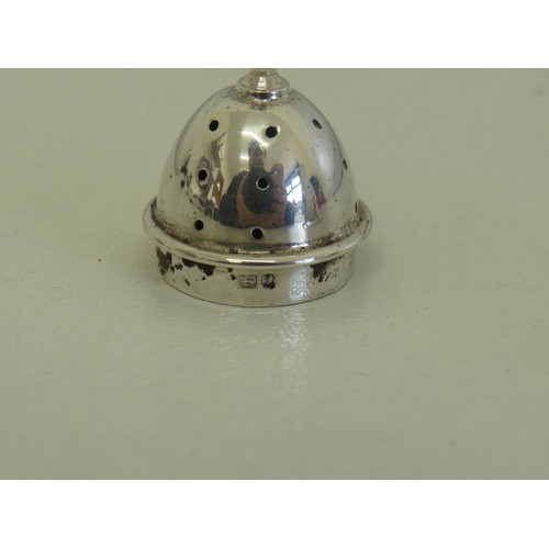 230 - Sterling Silver Pepper Pot with Birmingham Hallmarks - 40g