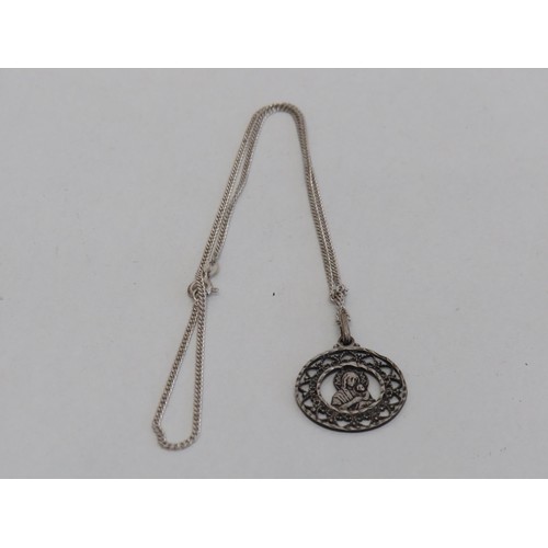 48 - Vintage silver jerusalem pendant on silver chain