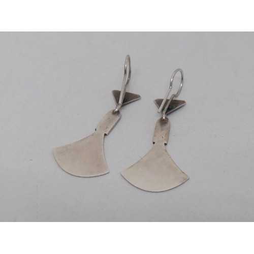 20 - Unmarked silver ethnic / viking style earrings