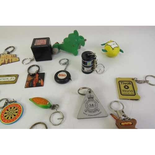 133 - Thirty novelty key rings